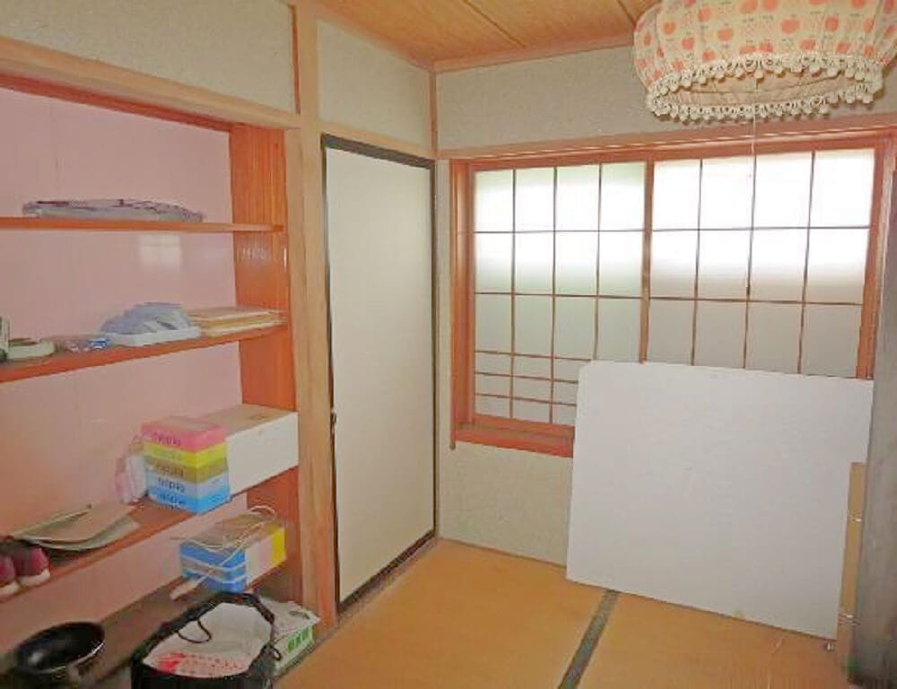 長野県飯山市の物件の4.5帖の和室