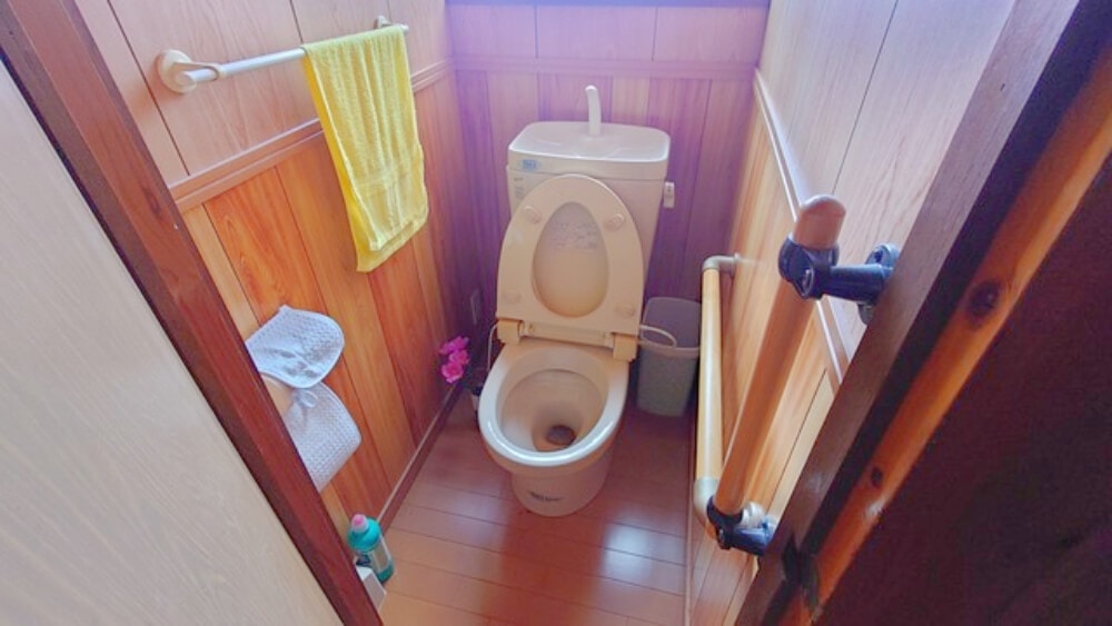 岩手県一関市の物件の2階のトイレ