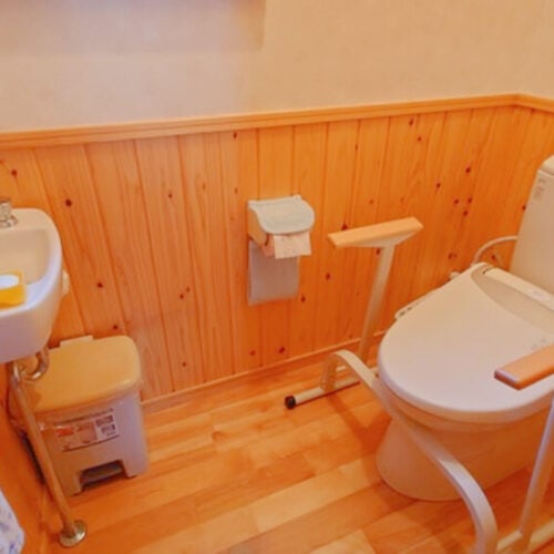 岩手県一関市の物件の1階のトイレ