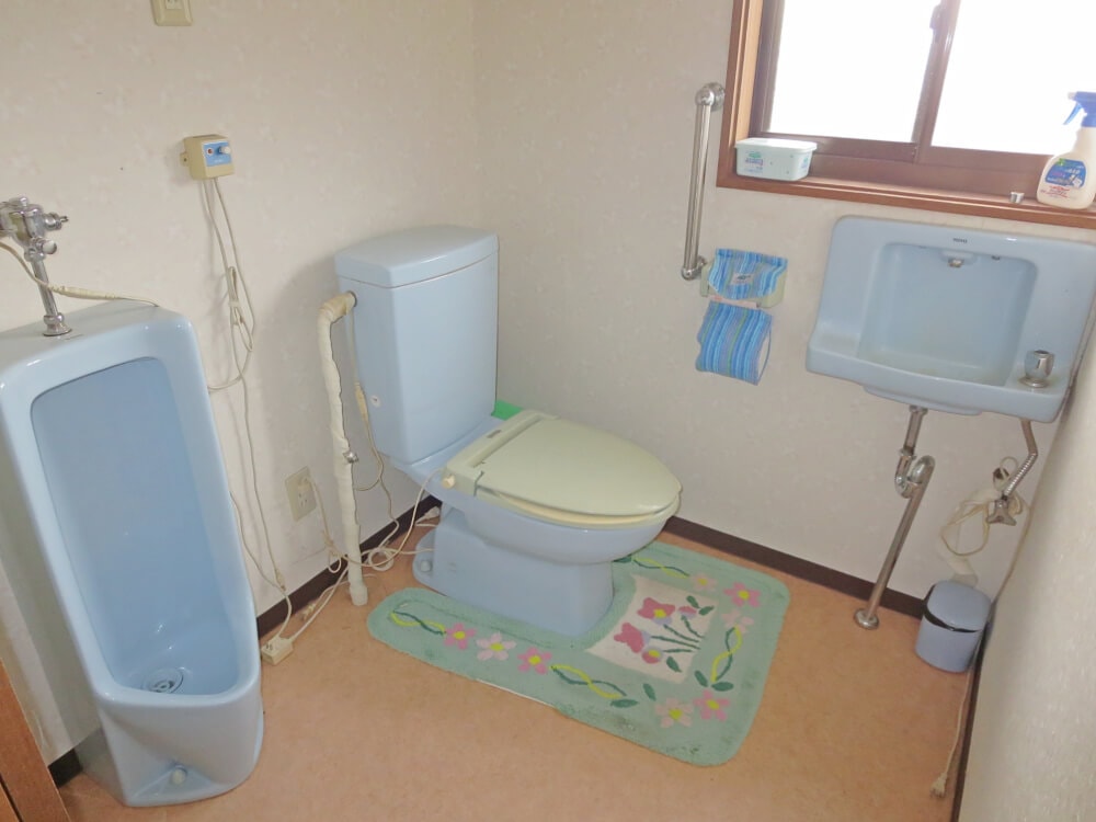 長野県飯山市の物件のトイレ