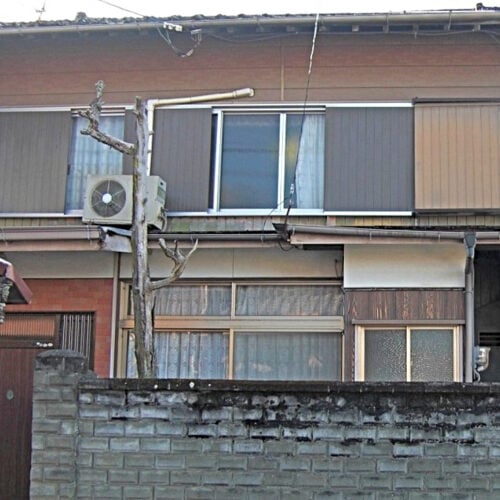 窓辺から「宇和島城」を望む200万円の木造家屋は7DK！グルメなまちで海釣りスポットとしても人気！【愛媛県宇和島市】