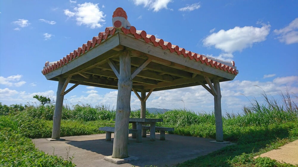 沖縄県竹富町「小浜島」にある西大岳展望台