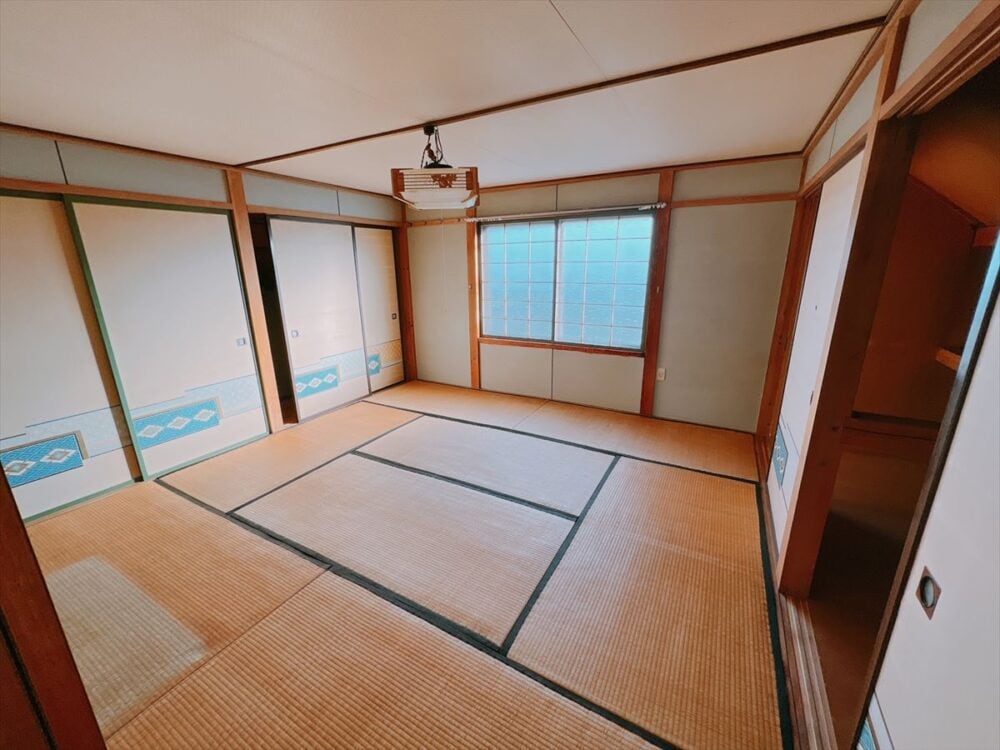 北海道沼田町の物件の2階和室。