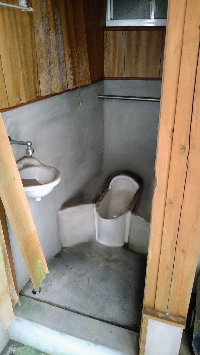 別棟のトイレ