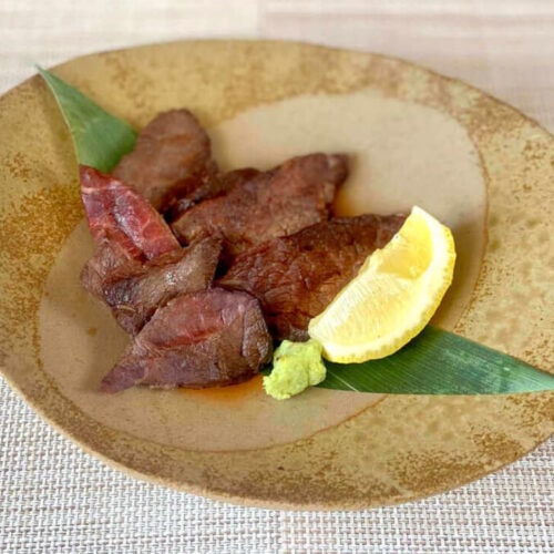 岡山県津山市の史上最強のおつまみ「干し肉」