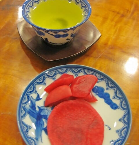 静岡県静岡市の赤かぶ漬けとお茶