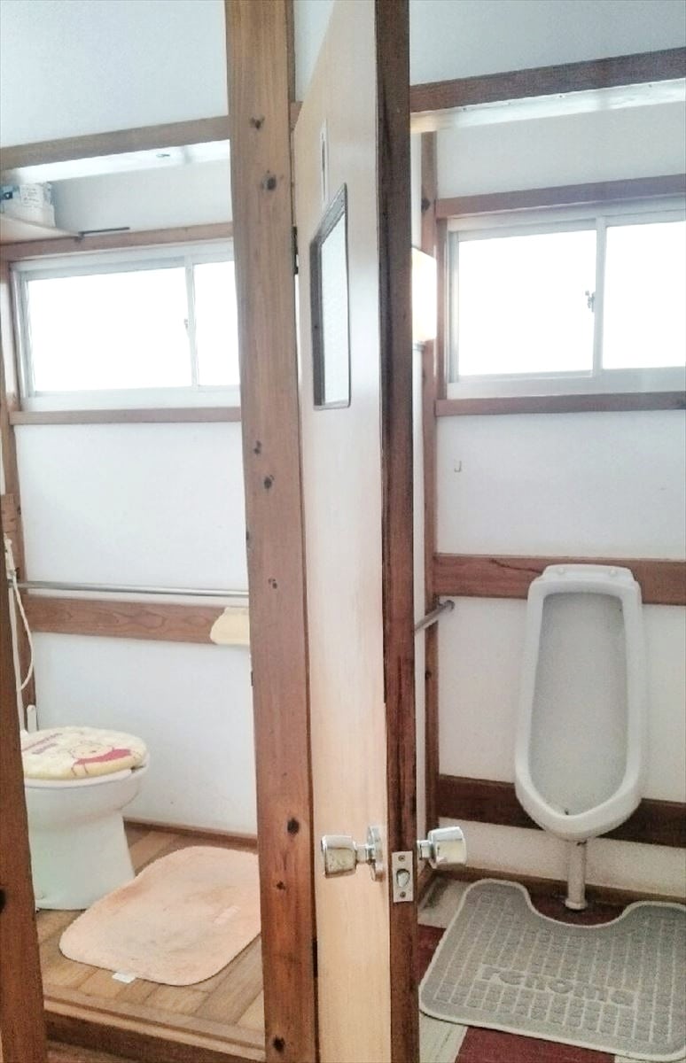 新潟県小千谷市の物件のトイレ