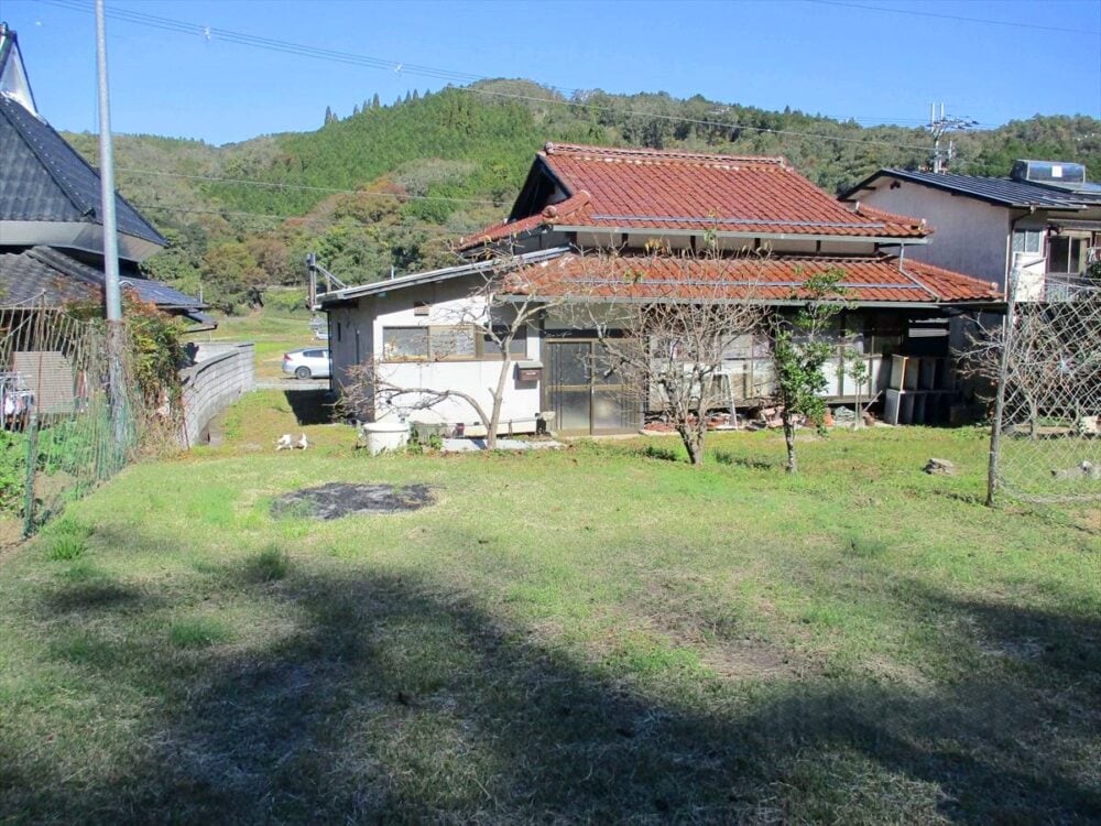 兵庫県佐用町の物件外観