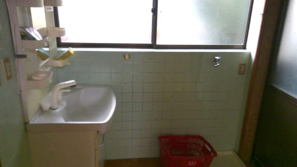 鹿児島県肝付町の物件の洗面所