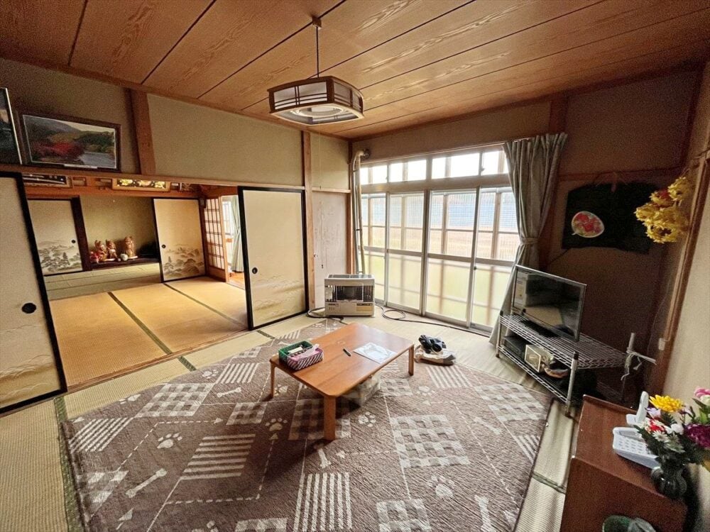 秋田県羽後町の物件の1階和室