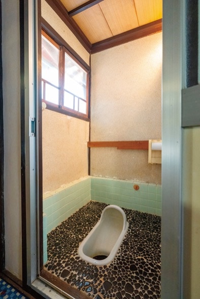 トイレは、市設置型浄化槽補助金を利用して水洗化することも可能。