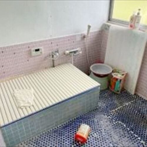長野県飯綱町の物件の浴室