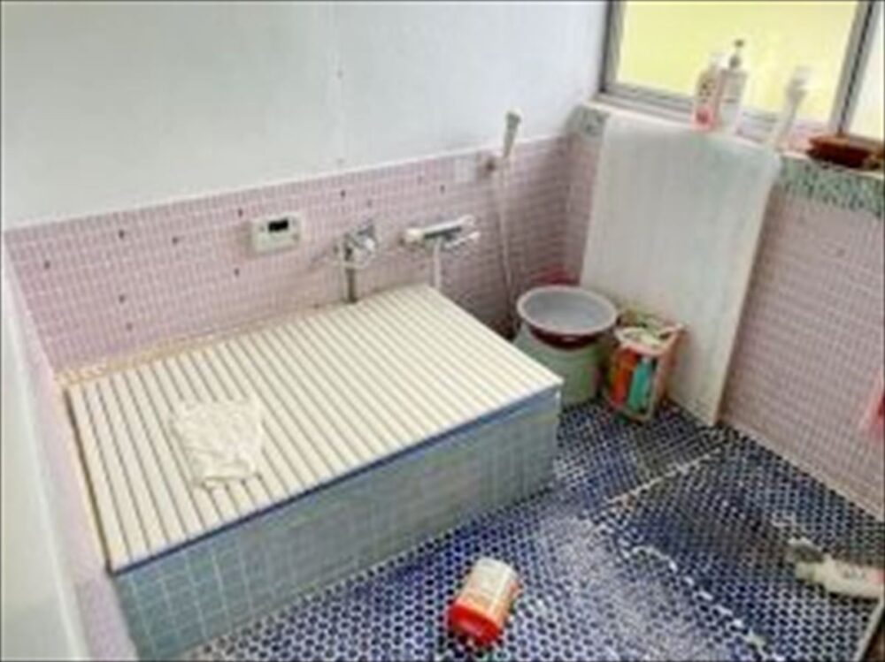 長野県飯綱町の物件の浴室