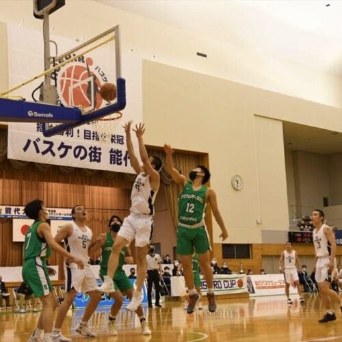 秋田県能代市の能代カップ 高校選抜バスケットボール大会