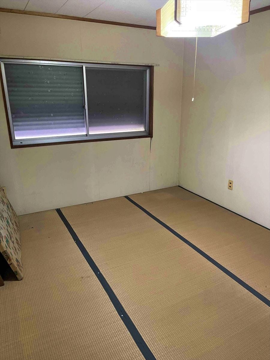 和歌山県かつらぎ町の物件の2階和室（母屋の奥）