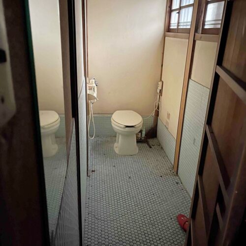 和歌山県かつらぎ町の物件のトイレ
