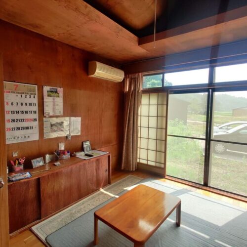 秋田県羽後町の物件の洋室8畳（トイレ横）