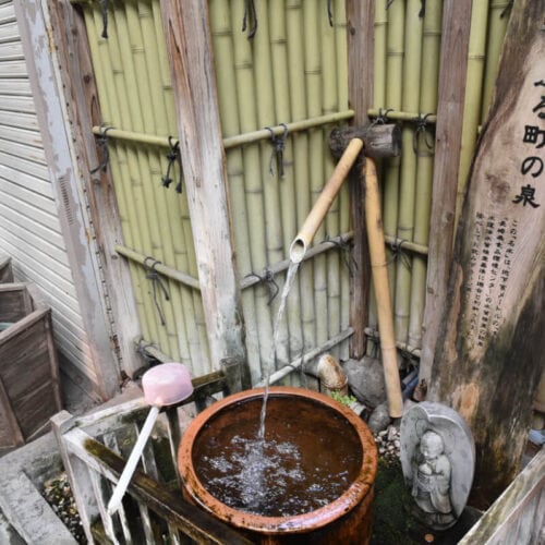 長崎県島原市にある湧水スポット