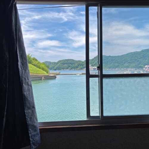 熊本県上天草市の物件の2階の窓からの風景