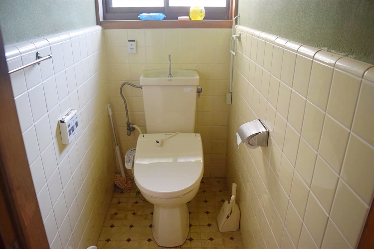 高知県室戸市の物件のトイレ