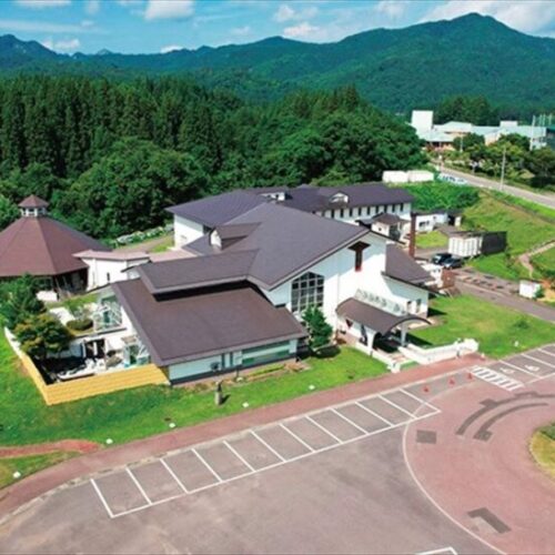 福島県西会津町の温泉健康保養施設「ロータスイン」