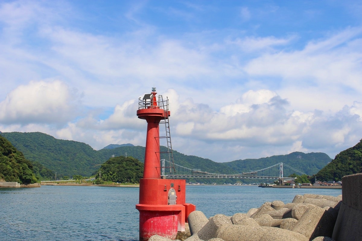 熊本県上天草市の樋島灯台