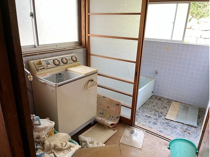 熊本県上天草市の物件の脱所と浴室