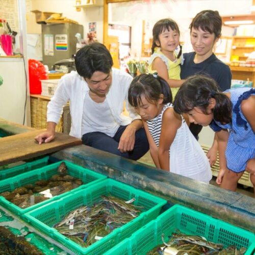 大分県豊後高田市の農・海産物直売所「サンウエスタン」