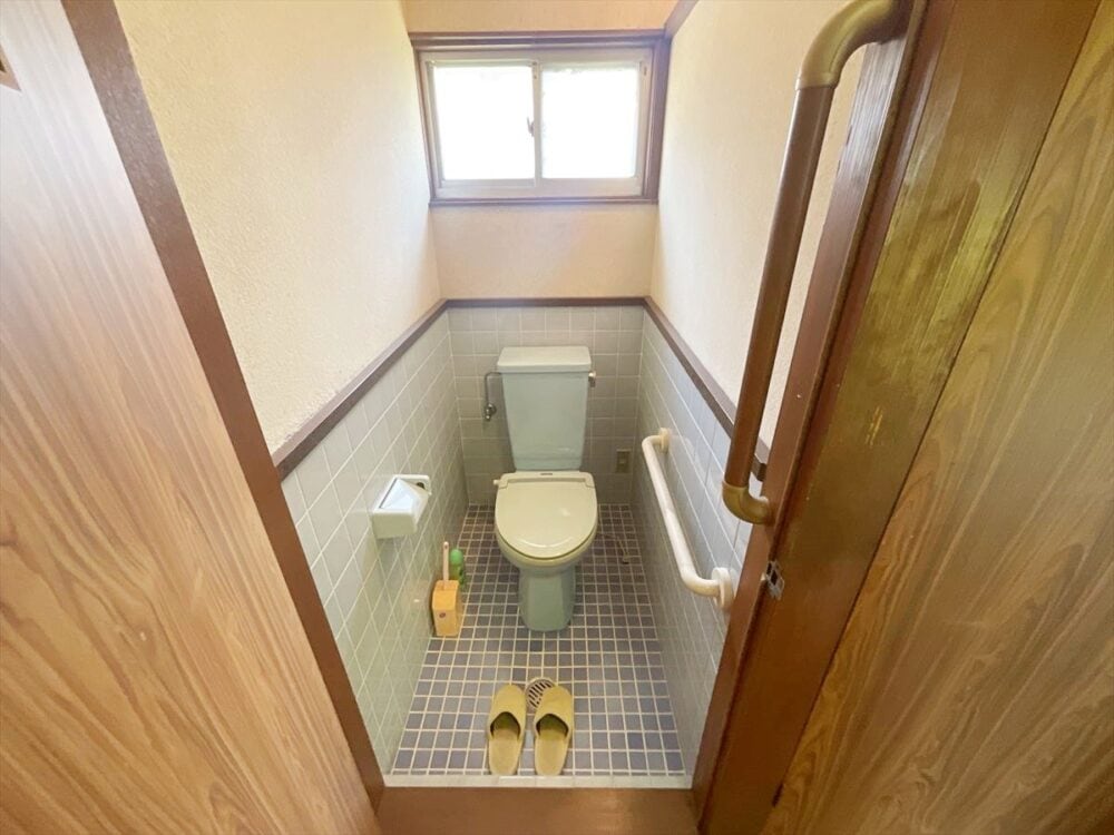 福井県坂井市の物件のトイレ