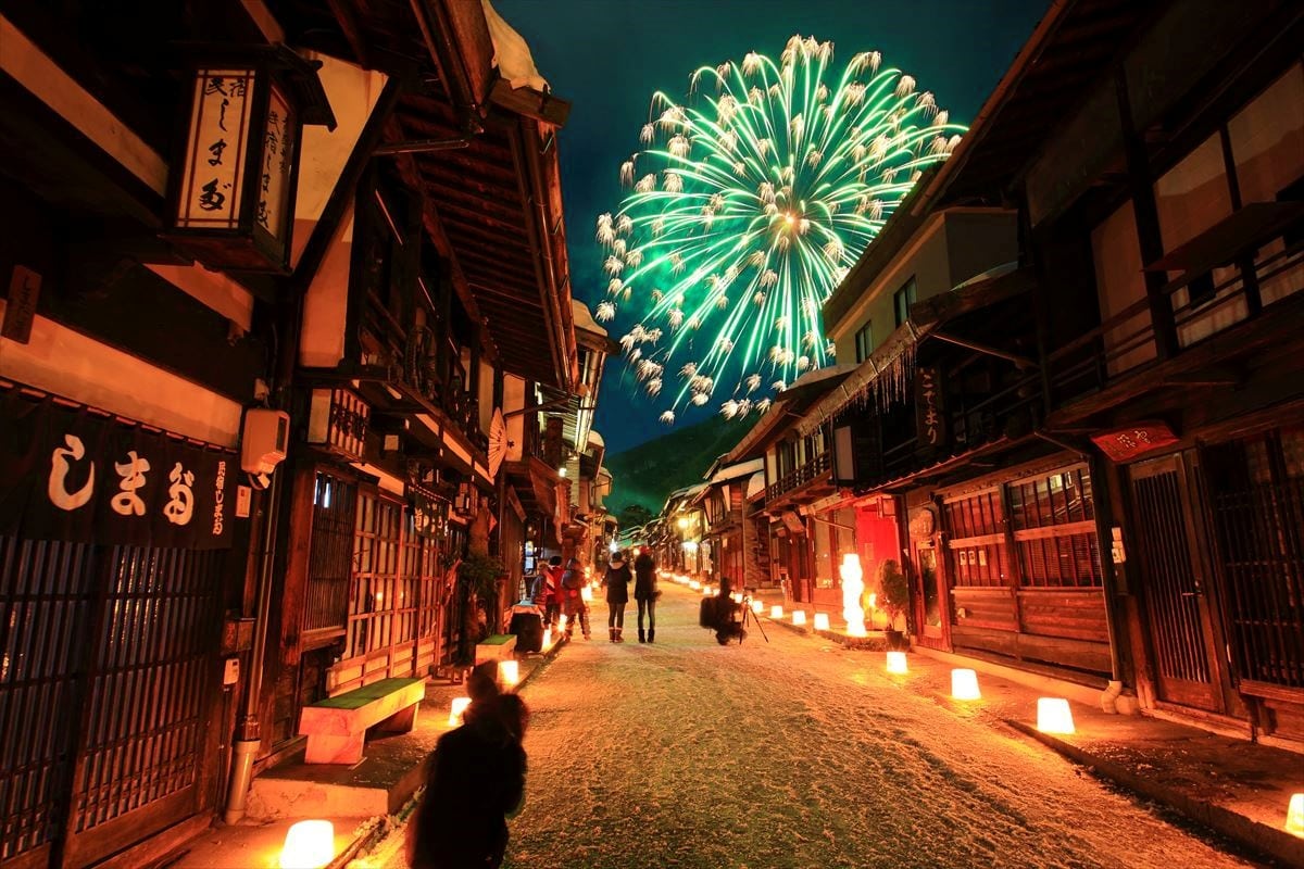 長野県塩尻市の奈良井宿アイスキャンドル祭りと花火