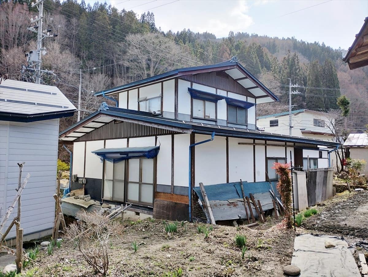 長野県長野市の物件の裏手