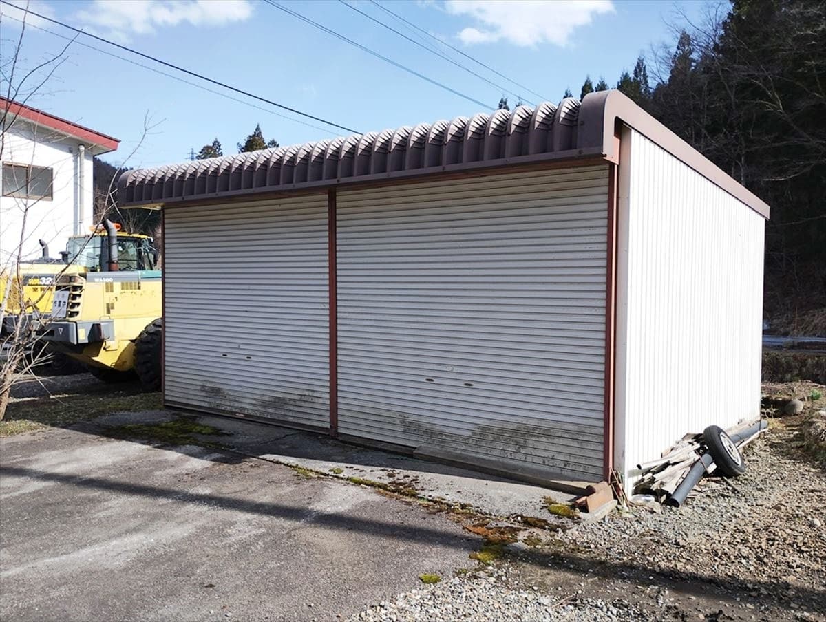 長野県長野市の物件の車庫