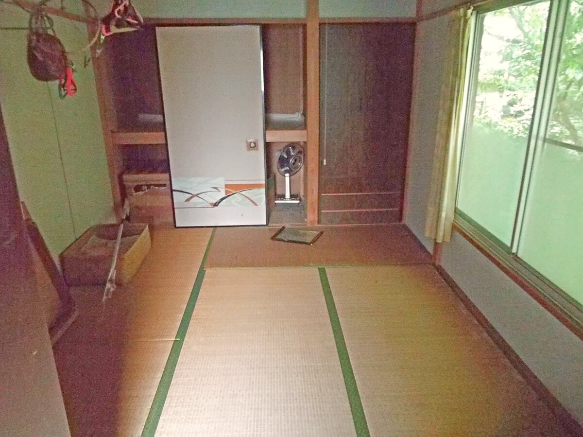 東京都奥多摩町の物件の2階和室