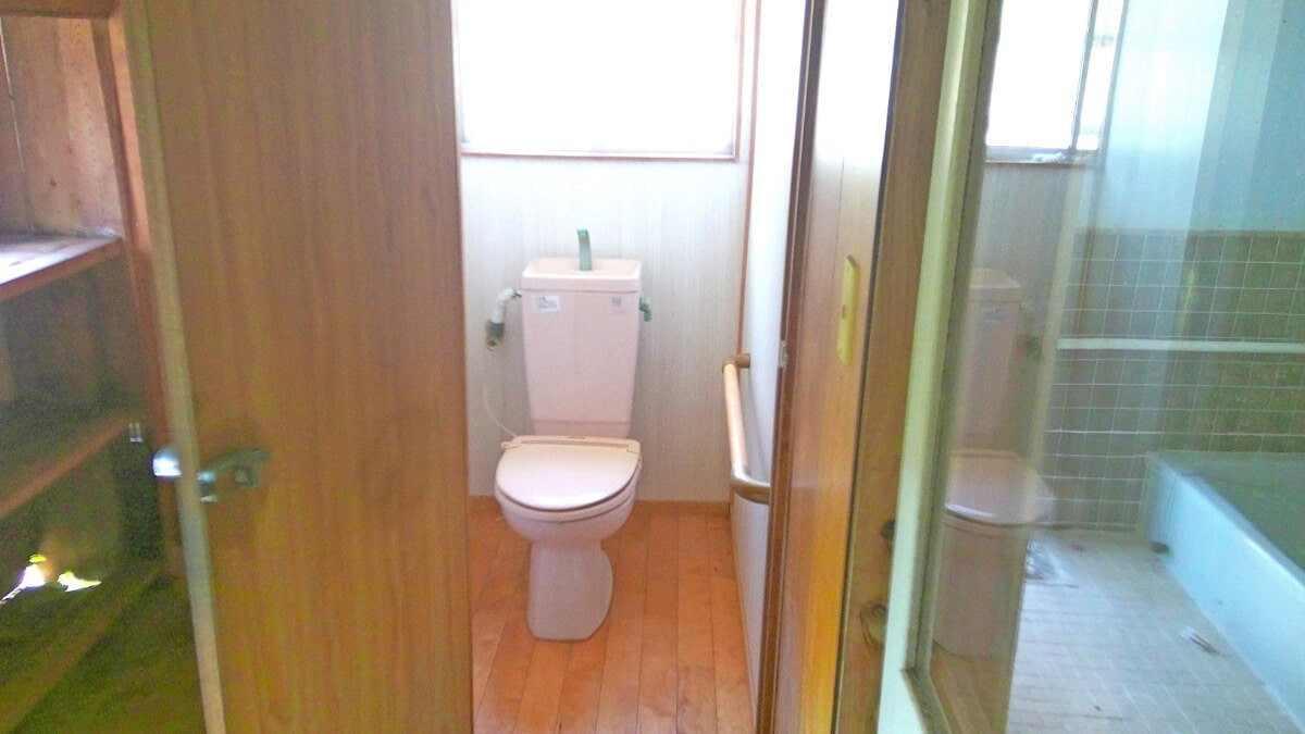 鹿児島県肝付町の物件のトイレ
