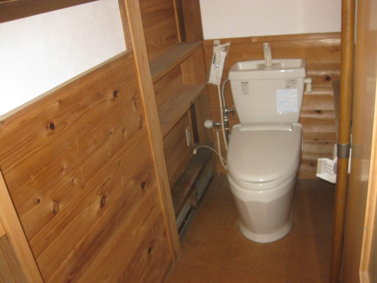 静岡県焼津市の物件のトイレ