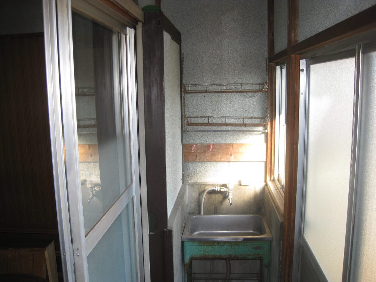 静岡県焼津市の物件の洗面所