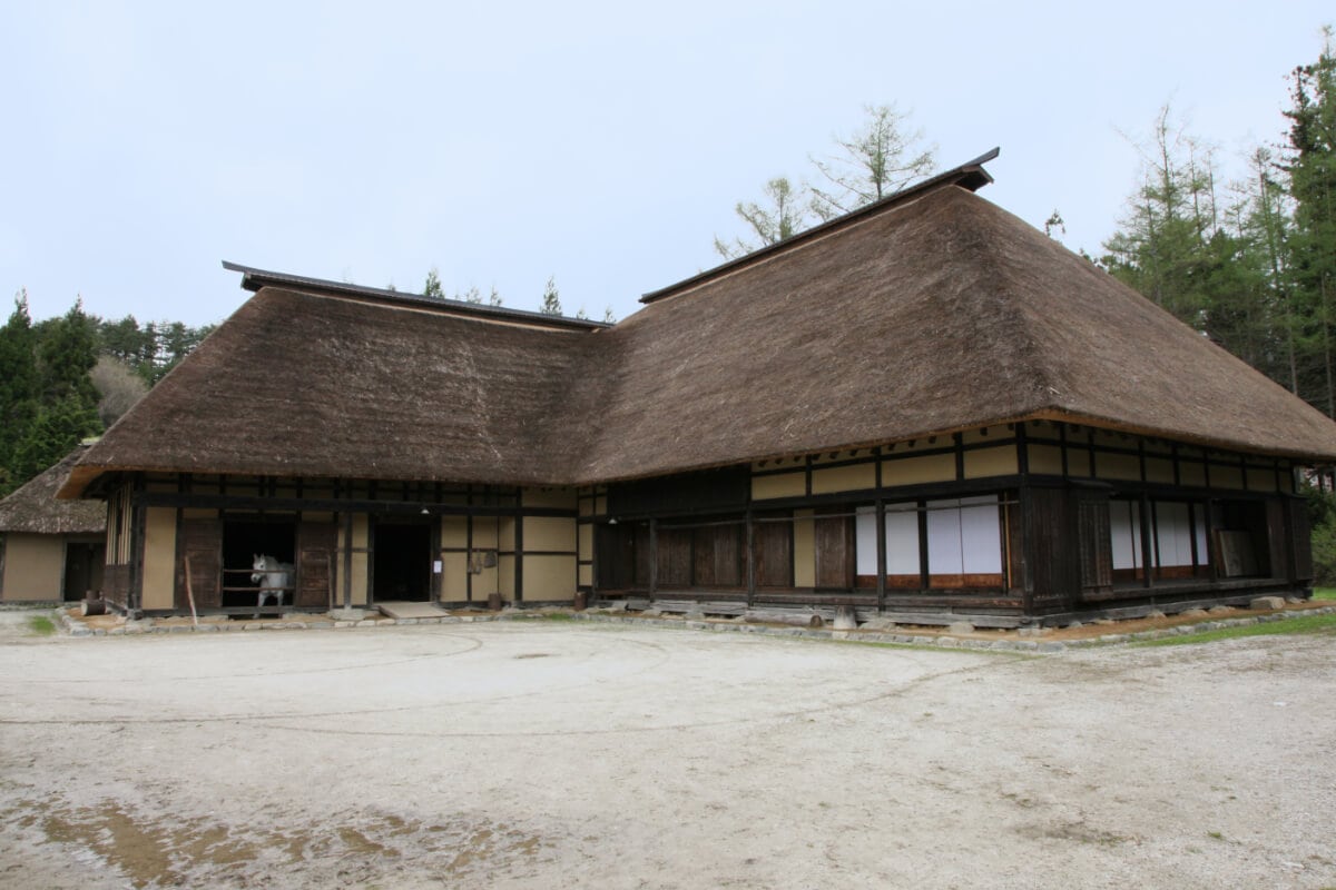 岩手県遠野市の遠野ふるさと村の南部曲り家