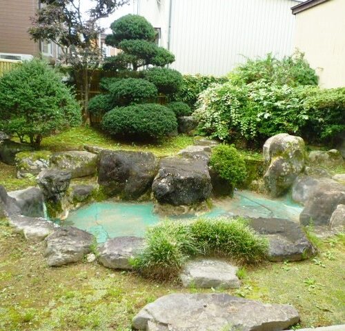 福井県大野市の物件の中庭