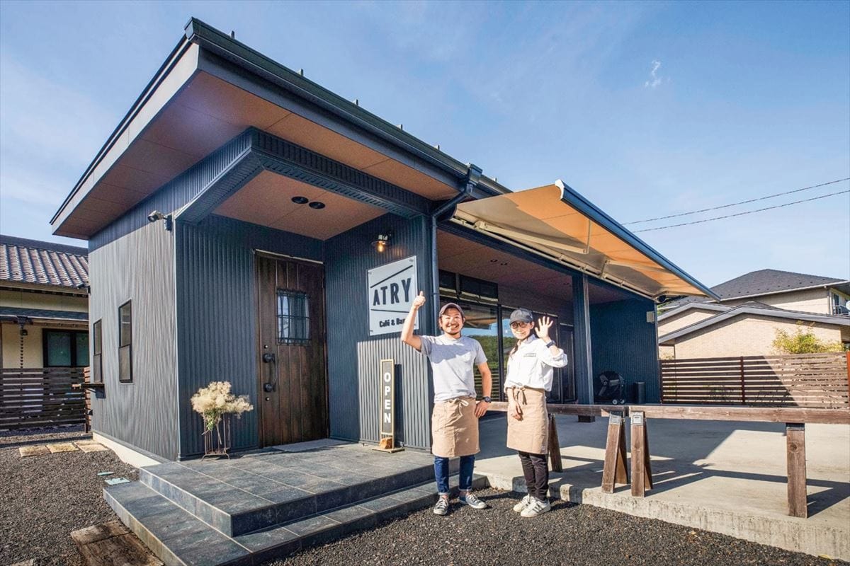 福島県浅川町でカフェ＆バーを開業した移住者