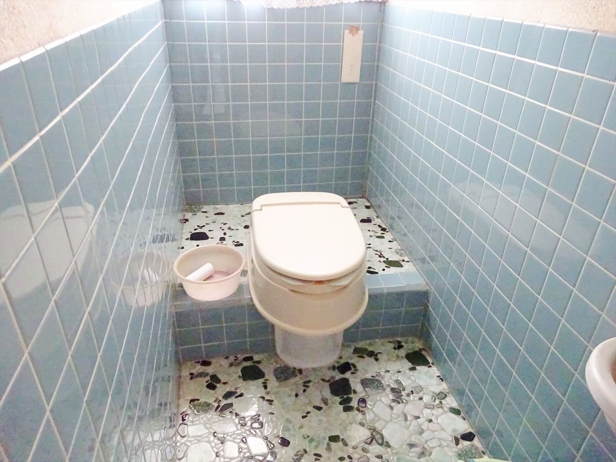 山口県柳井市の物件のトイレ