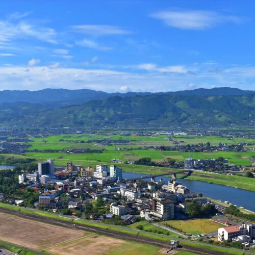 福岡県朝倉市の原鶴温泉街の上空風景