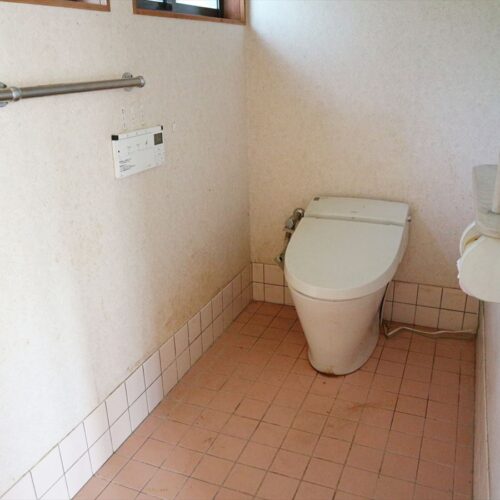 山口県宇部市の物件のトイレ