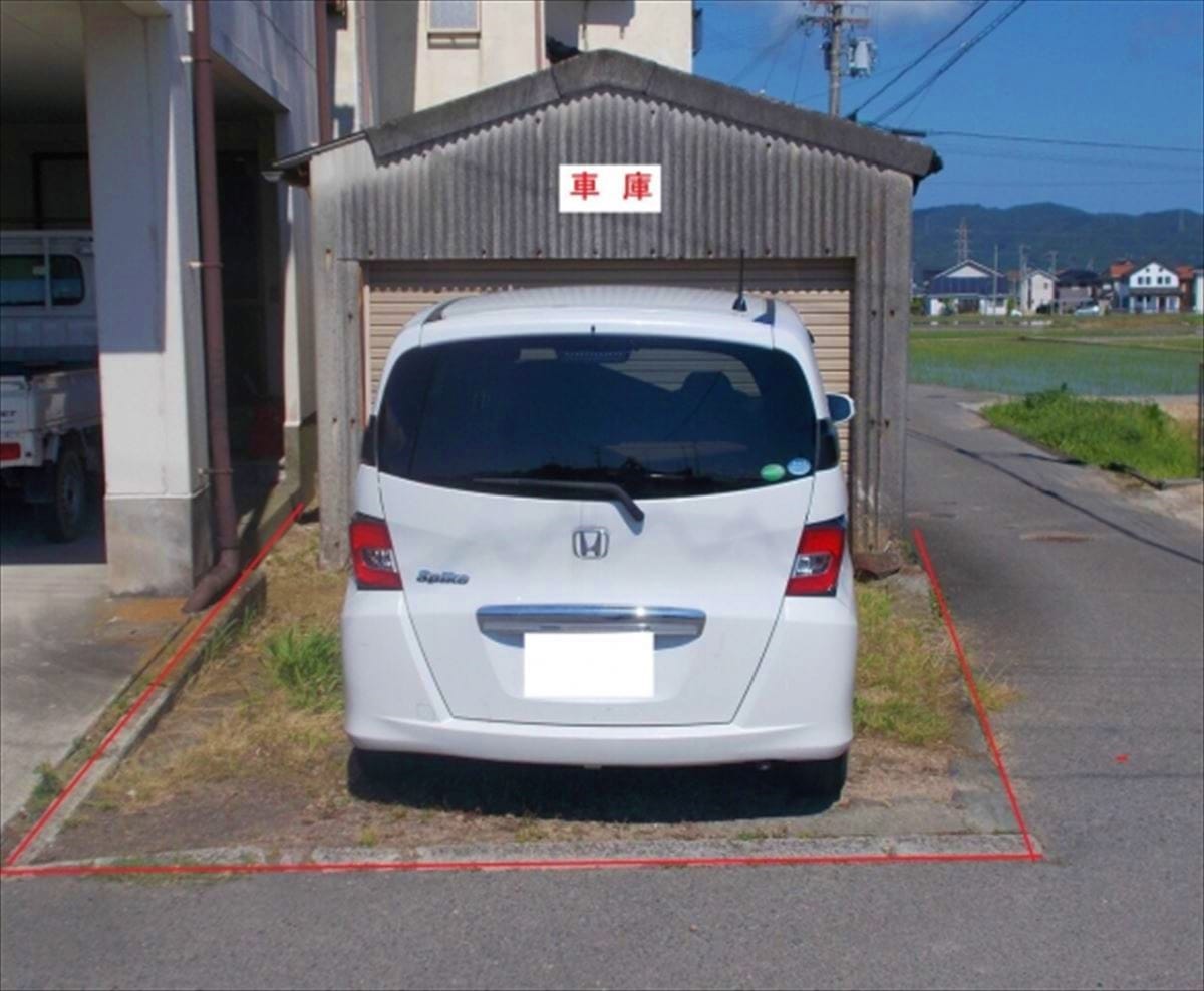 兵庫県南あわじ市の物件の車庫