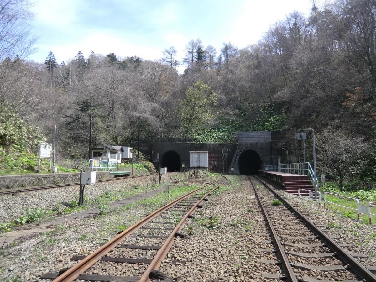 北海道豊浦町のJR小幌駅は、日本一の秘境駅