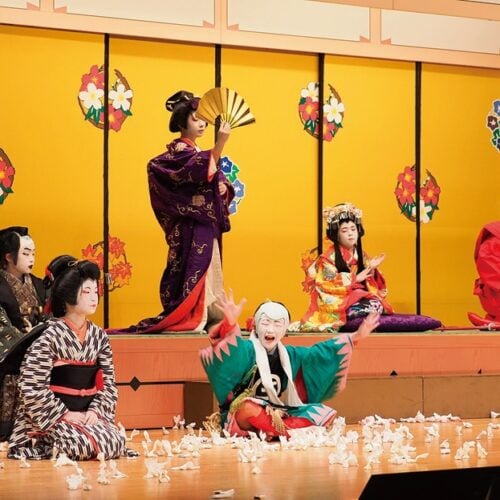 子どもも含めた地域の人が演じる奈義町の歌舞伎