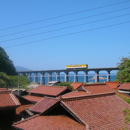 山口県阿武町の惣郷鉄橋