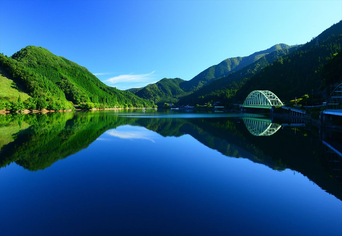 兵庫県宍粟市でカヌー競技場として活用されている音水湖（©しそう森林王国観光協会）