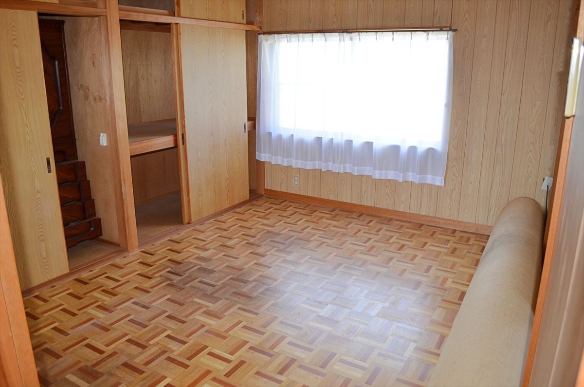 兵庫県宍粟市の物件の2階洋室