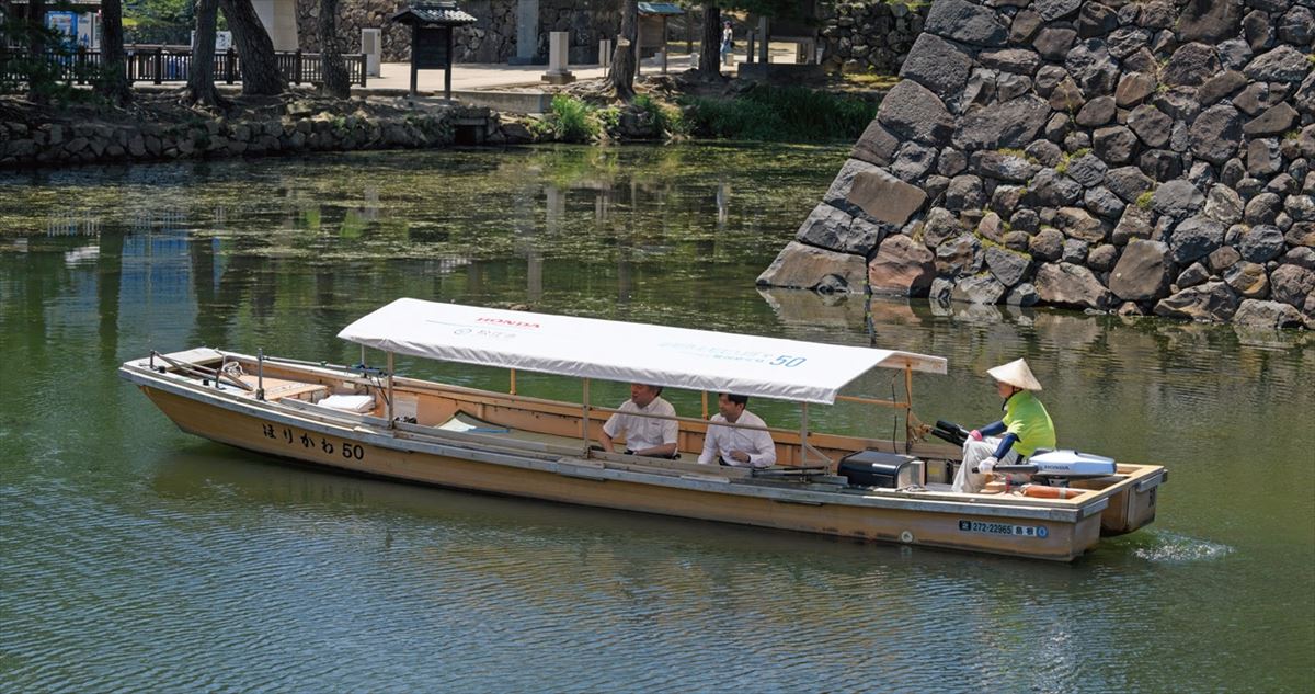 島根県松江市の堀川遊覧船。電動化の実証実験を開始
