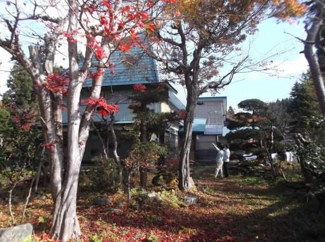 山形県鮭川村の物件の庭